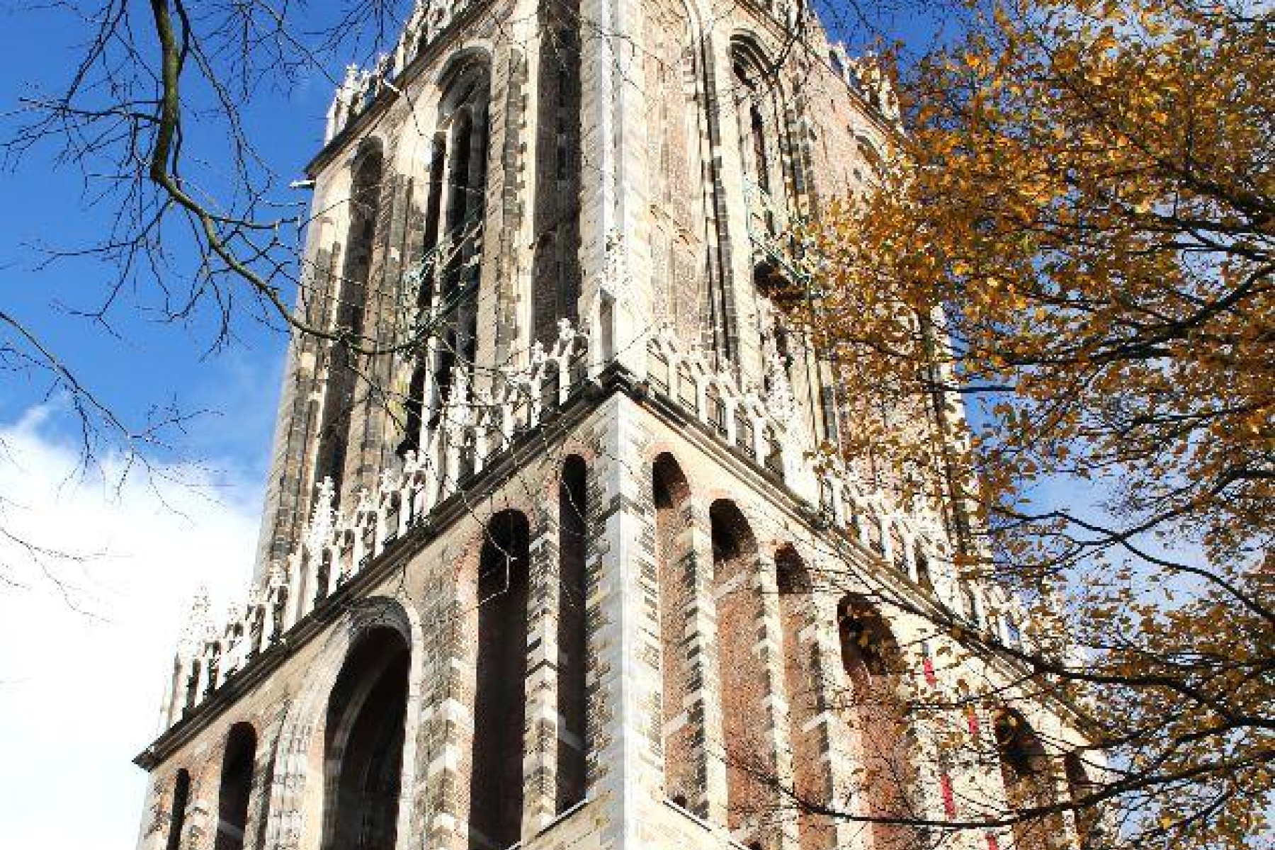 Verslag van het bezoek aan Utreg op 17 en 25 november.